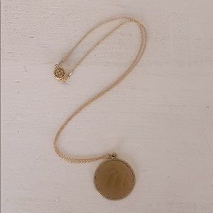 Médaillon necklace